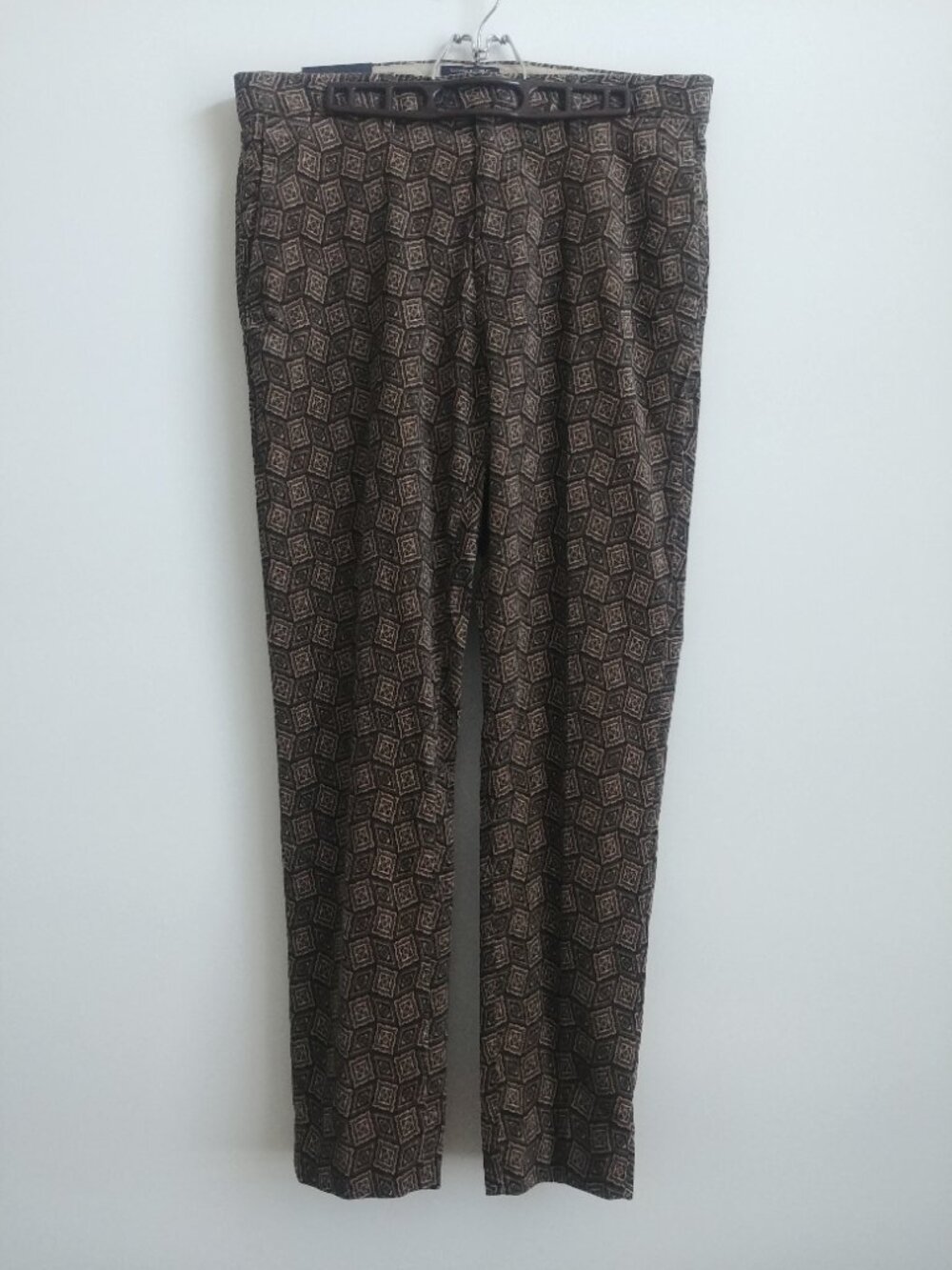 NWT Banana Republic 33 Mid Rise Slim Fit lightweight corduroy patterned pants